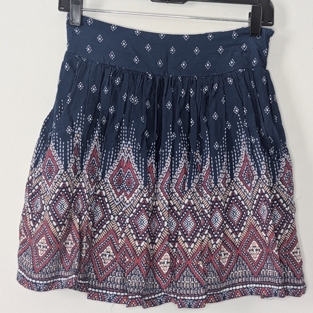 Skirt w/ pockets